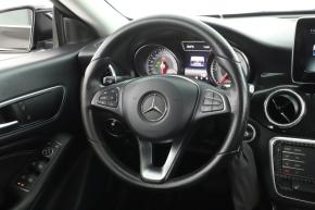 Mercedes-Benz CLA  180 CDI 