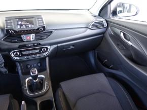 Hyundai i30  1.6 CRDi Trikolor Plus 