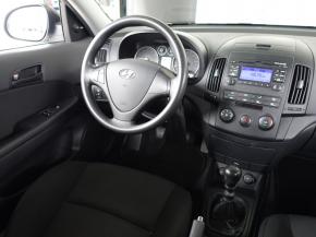 Hyundai i30  1.4 CVVT 