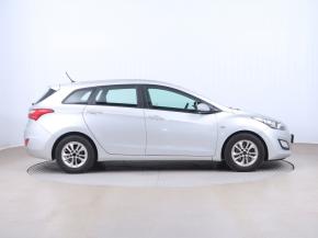 Hyundai i30  1.6 MPI 