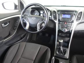 Hyundai i30  1.6 MPI 