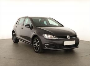 Volkswagen Golf  1.2 TSI 