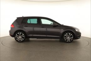 Volkswagen Golf  1.2 TSI 