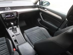 Volkswagen Passat  2.0 BiTDI 