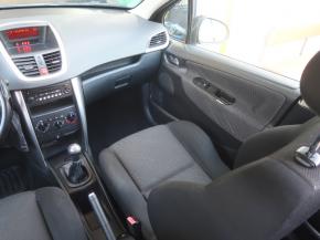 Peugeot 207  1.6 HDi 