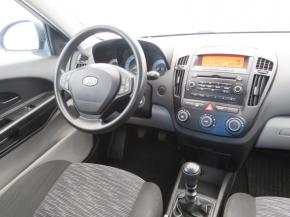 Kia Ceed  1.4 CVVT 