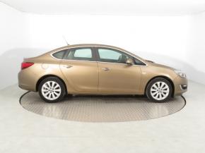 Opel Astra  1.6 16V 