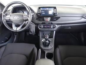 Hyundai i30  1.4 T-GDI 