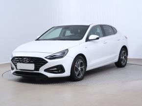 Hyundai i30 Fastback  1.5 T-GDI MHEV SMART 