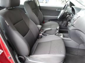 Hyundai i30  1.4 CVVT 