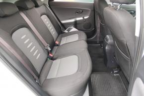 Kia Ceed  1.6 GDI Silver 