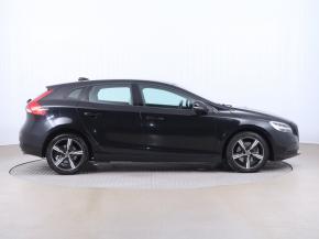 Volvo V40  2.0 D3 