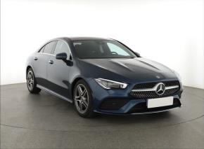 Mercedes-Benz CLA  200 