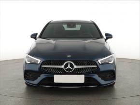 Mercedes-Benz CLA  200 