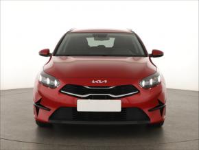 Kia Ceed  1.5 T-GDI MHEV 