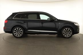 Audi Q7  3.0 TDI S-Line 