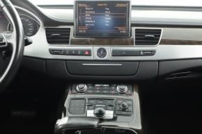 Audi A8  3.0 TDI 