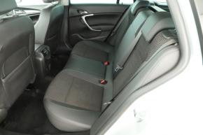 Opel Insignia  2.0 CDTI 