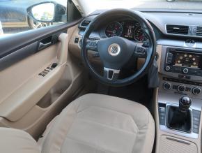 Volkswagen Passat  2.0 TDI 