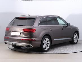 Audi Q7  3.0 TDI 