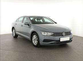 Volkswagen Passat  1.5 TSI 