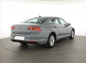 Volkswagen Passat  1.5 TSI 