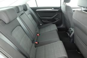 Volkswagen Passat  1.5 TSI 