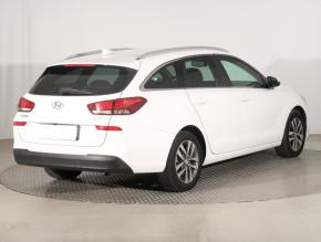 Hyundai i30  1.4 CVVT 