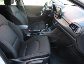 Hyundai i30  1.4 CVVT 