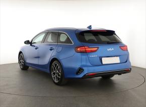 Kia Ceed  1.5 T-GDI Top 