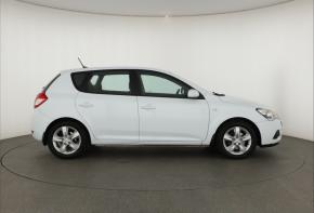 Kia Ceed  1.6 CVVT 