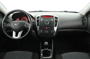 Kia Ceed  1.6 CVVT 