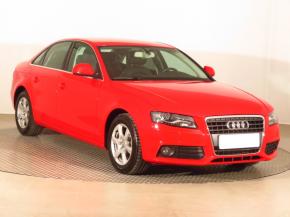 Audi A4  2.0 TDI Attraction 