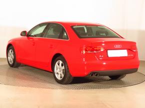 Audi A4  2.0 TDI Attraction 