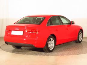 Audi A4  2.0 TDI Attraction 