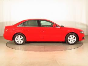 Audi A4  2.0 TDI Attraction 