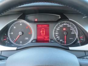 Audi A4  2.0 TDI Attraction 