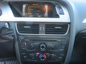 Audi A4  2.0 TDI Attraction 