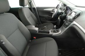 Opel Insignia  2.0 CDTI 