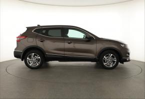 Nissan Qashqai  1.3 DIG-T 