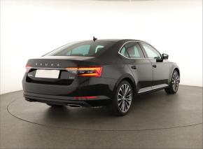 Škoda Superb  2.0 TSI Laurin & Klement 