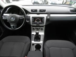 Volkswagen Passat  2.0 TDI 