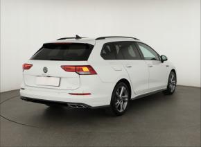 Volkswagen Golf  1.5 eTSI R-Line 