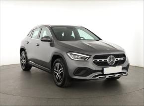 Mercedes-Benz GLA  GLA 200 