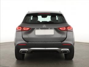 Mercedes-Benz GLA  GLA 200 