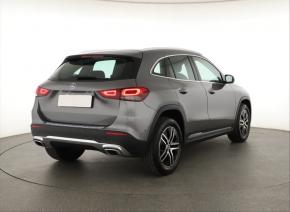 Mercedes-Benz GLA  GLA 200 