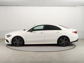 Mercedes-Benz CLA  200 