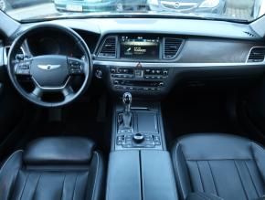 Hyundai Genesis  3.8 V6 4x4 