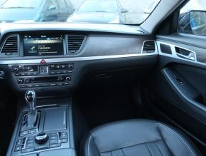 Hyundai Genesis  3.8 V6 4x4 