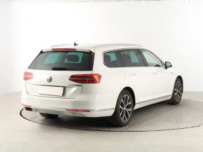 Volkswagen Passat  2.0 TDI 